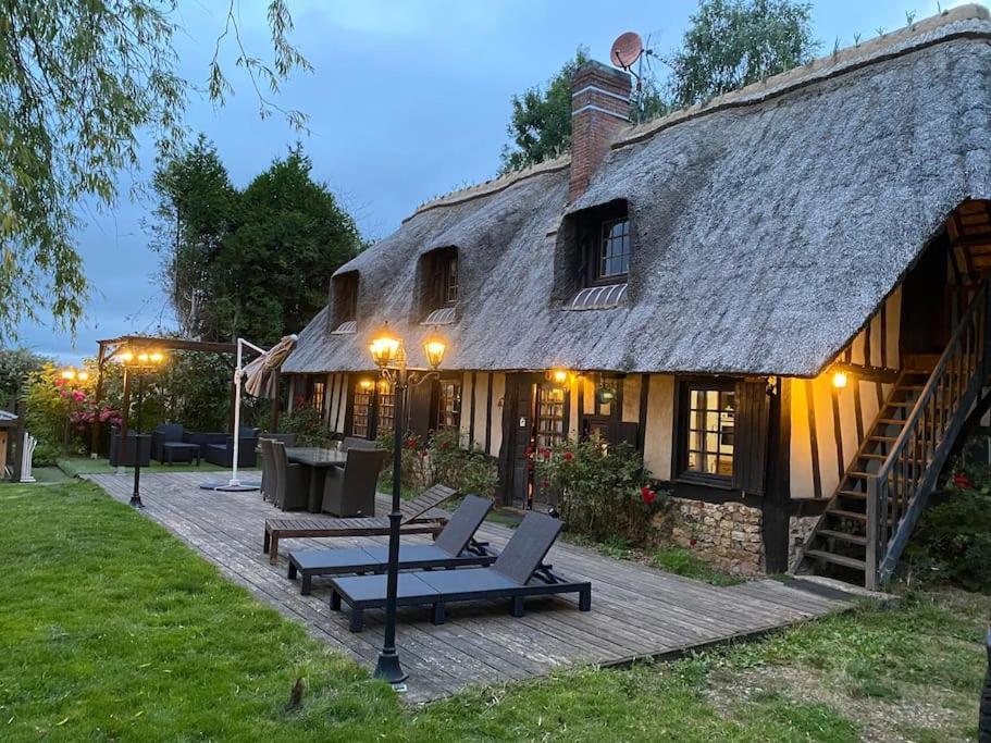 Chaumiere Familiale Weekend & Vacances Paisible Saint-Philbert-sur-Risle Exterior foto