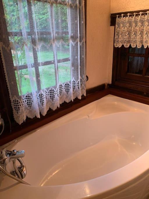 Chaumiere Familiale Weekend & Vacances Paisible Saint-Philbert-sur-Risle Exterior foto